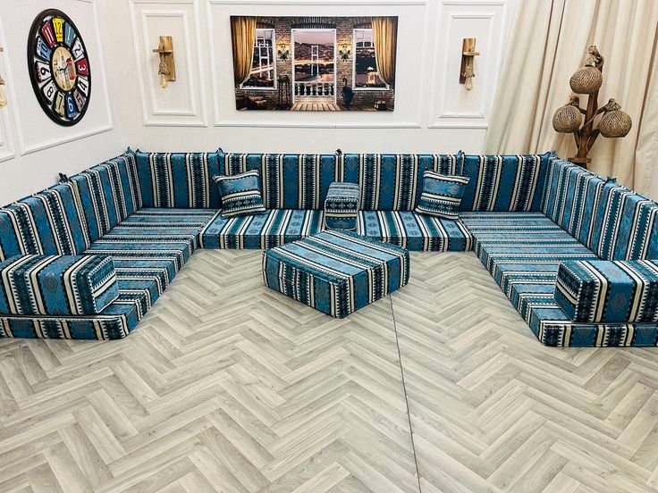 Handcrafted Arabic Majlis Sofa – Traditional Luxury & Comfort