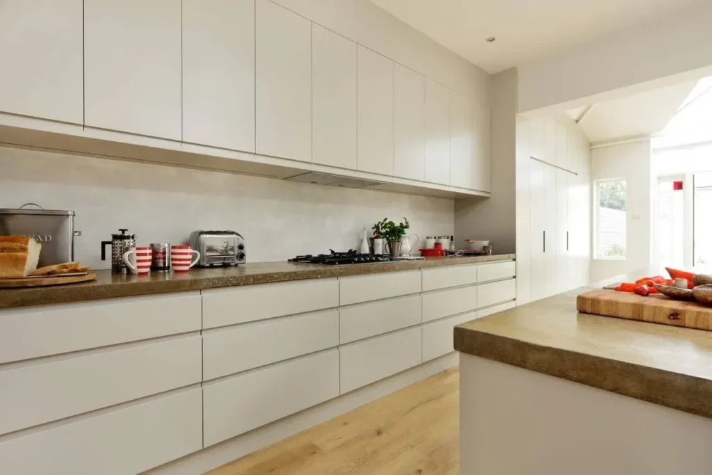 modern kitchen cabinets in Dubai